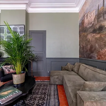 Haussmanimes - Elegance Au Coeur De Appartement *